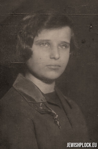 Aniela Stella Klara Szenwic (photo from the private collection of Dany Yazbeck)